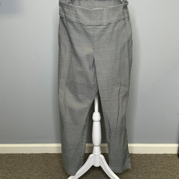 Signature Slimming Pants - Picture 1 of 3
